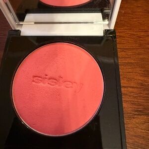 Sisley blush, coral
